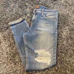 Joe’s jeans size 28 ***makes your butt look bomb***